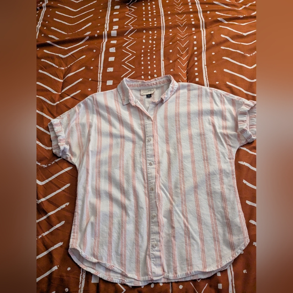 Universal Threads SS Button Down